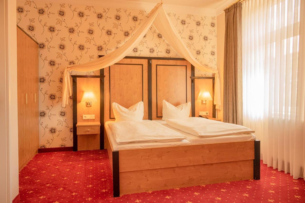 Alte Landratsvilla Hotel Bender Вестербург Екстериор снимка